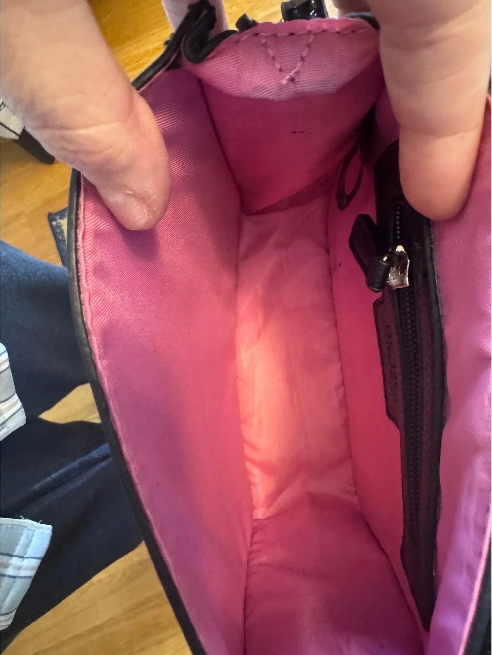 BCBG large crossbody - great condition